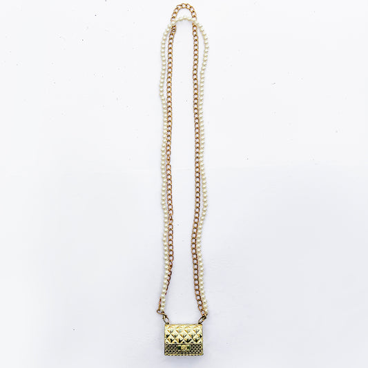 THE GOLDEN GIRL PURSE NECKLACE