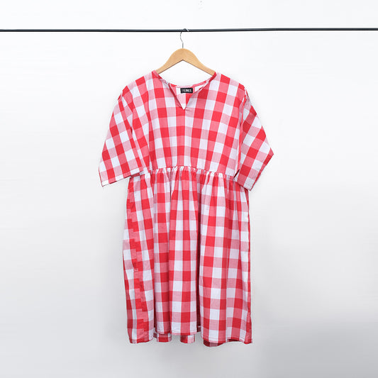 KISS AND CHECK PEPLUM DRESS