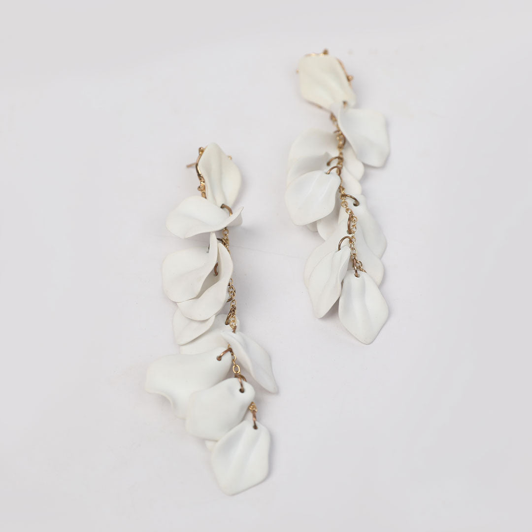 WHITE PARADISE FLORAL EARRINGS